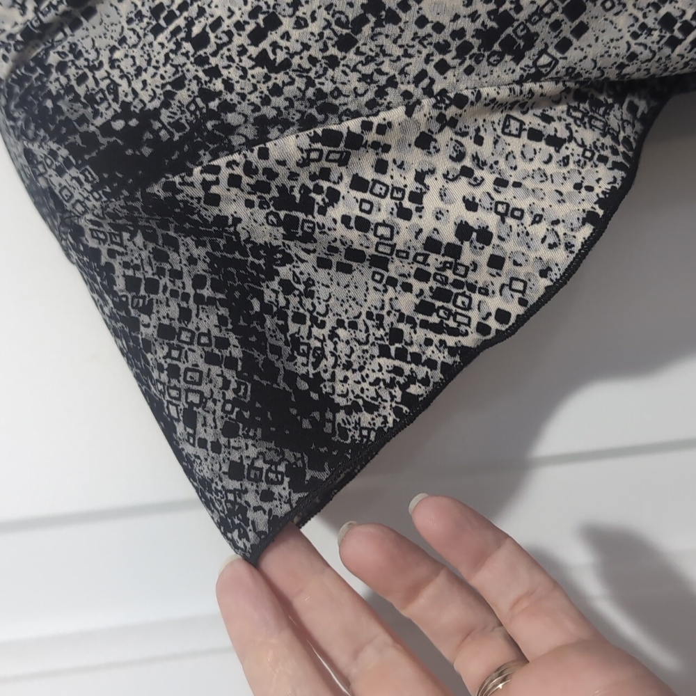 Fun blouse - Picture 4 of 8